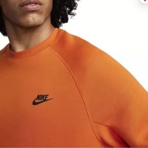 Nike tech sweatshirt